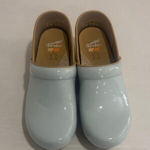 Dansko XP 2.0 Eggshell  Patten Size 39 ( US 8-5-9)